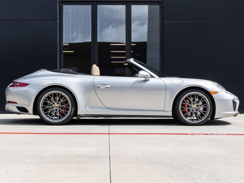 Certified 2017 Porsche 911 Carrera 4S AWD/4WD image 13