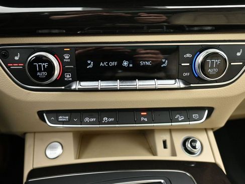 Used 2018 Audi Q5 2.0T Premium Plus w/ Premium Plus Package image 16