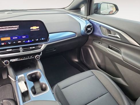 New 2026 Chevrolet Equinox EV LT image 14