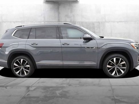 Certified 2025 Volkswagen Atlas SEL Premium R-Line AWD/4WD image 5