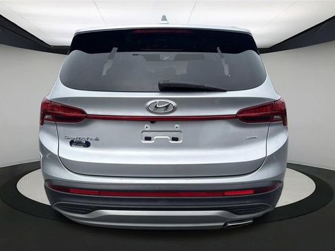 Used 2023 Hyundai Santa Fe SE image 5