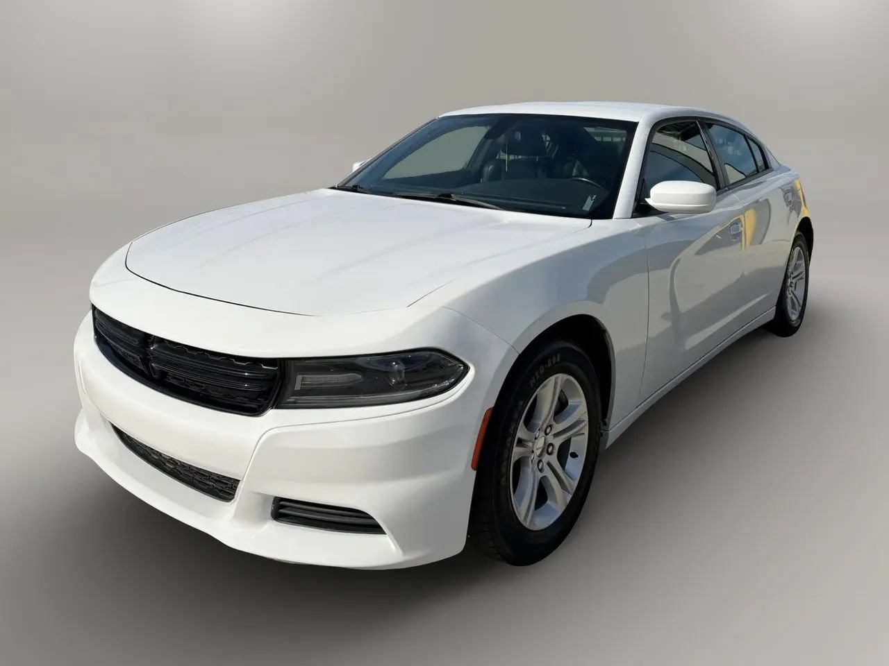 Used 2021 Dodge Charger SXT w/ Leather Interior Group RWD image 3
