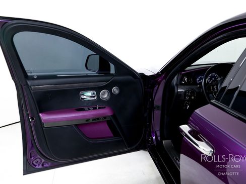 Certified 2022 Rolls-Royce Ghost Black Badge AWD/4WD image 11