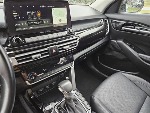 Used 2022 Kia Seltos EX image 20
