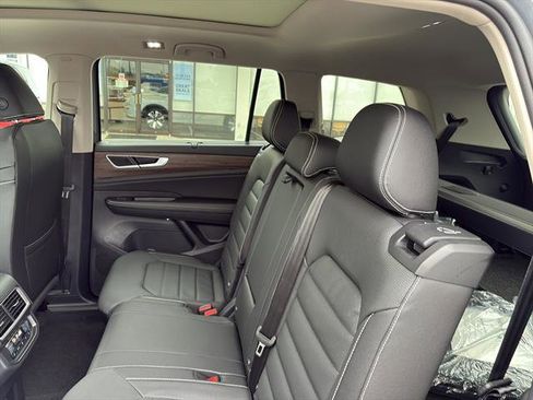 New 2026 Volkswagen Atlas SEL AWD/4WD image 14