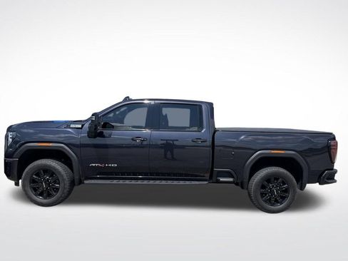 Used 2024 GMC Sierra 2500 AT4 w/ AT4 Premium Plus Package AWD/4WD image 2