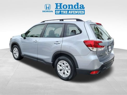 Used 2021 Subaru Forester AWD/4WD image 3