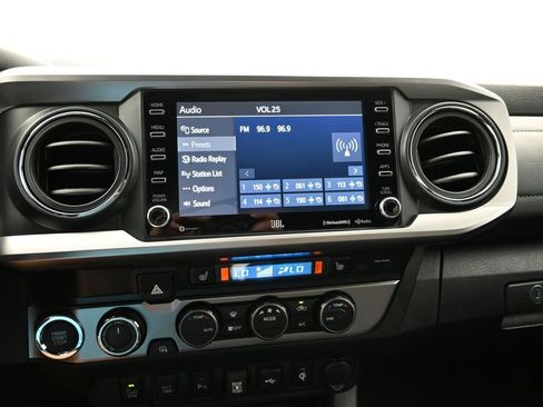 Used 2023 Toyota Tacoma Limited image 17