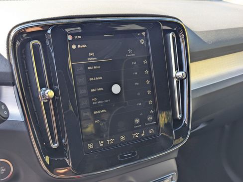 New 2026 Volvo XC40 B5 Ultra w/ Protection Package Premier image 14