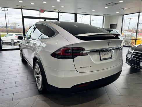 Used 2017 Tesla Model X 100D image 3