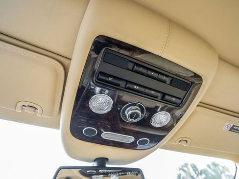 Used 2015 Bentley Flying Spur W12 AWD/4WD image 22