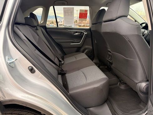 Used 2025 Toyota RAV4 XLE image 26