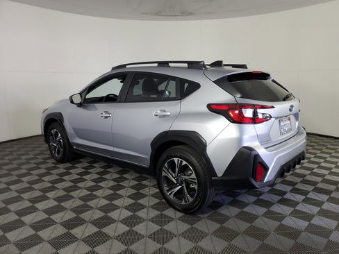 Used 2025 Subaru Crosstrek 2.0i Premium AWD/4WD image 6