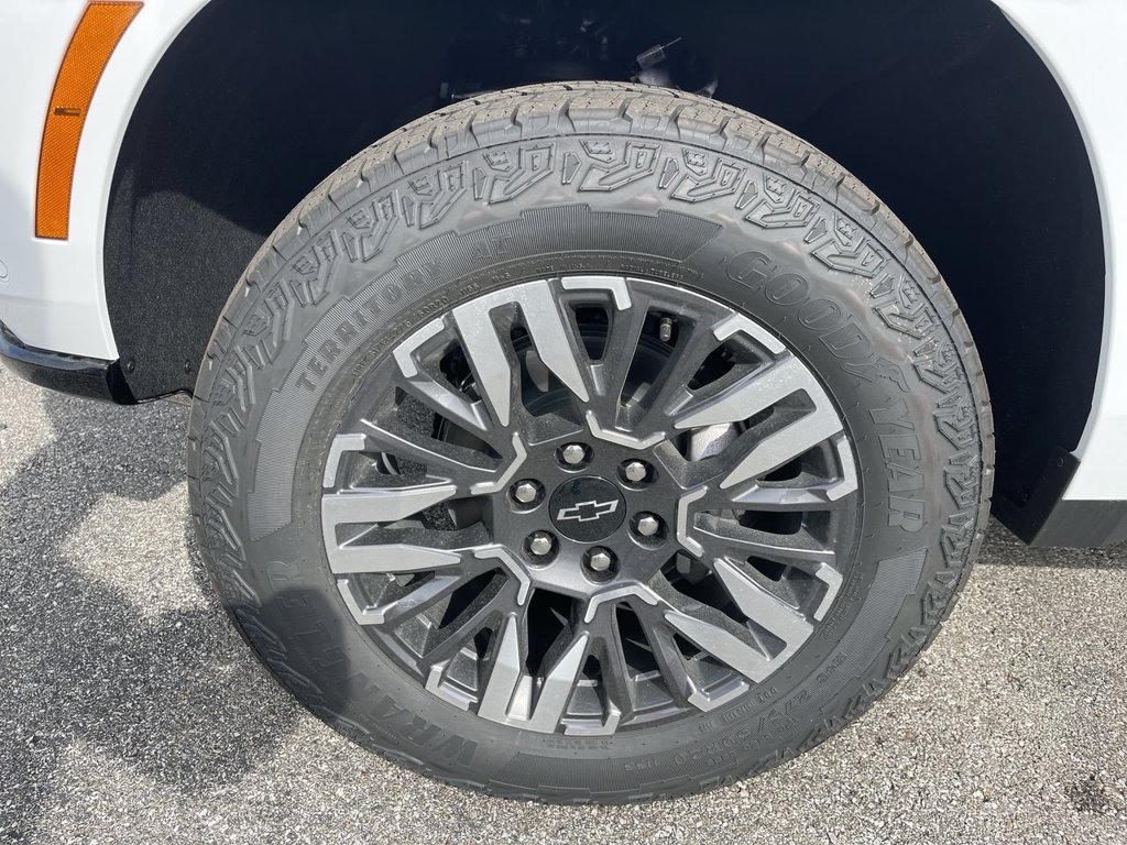 New 2027 Chevrolet Tahoe Z71 w/ Comfort Package AWD/4WD image 10