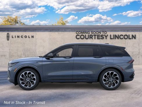 New 2026 Lincoln Nautilus Reserve AWD/4WD image 3