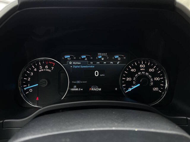 Used 2018 Ford F150 Lariat w/ Equipment Group 502A Luxury AWD/4WD image 18