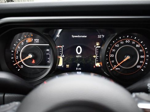 Used 2026 Jeep Wrangler Sahara image 16