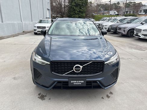 Certified 2023 Volvo XC60 B5 Ultimate w/ Climate Package image 6