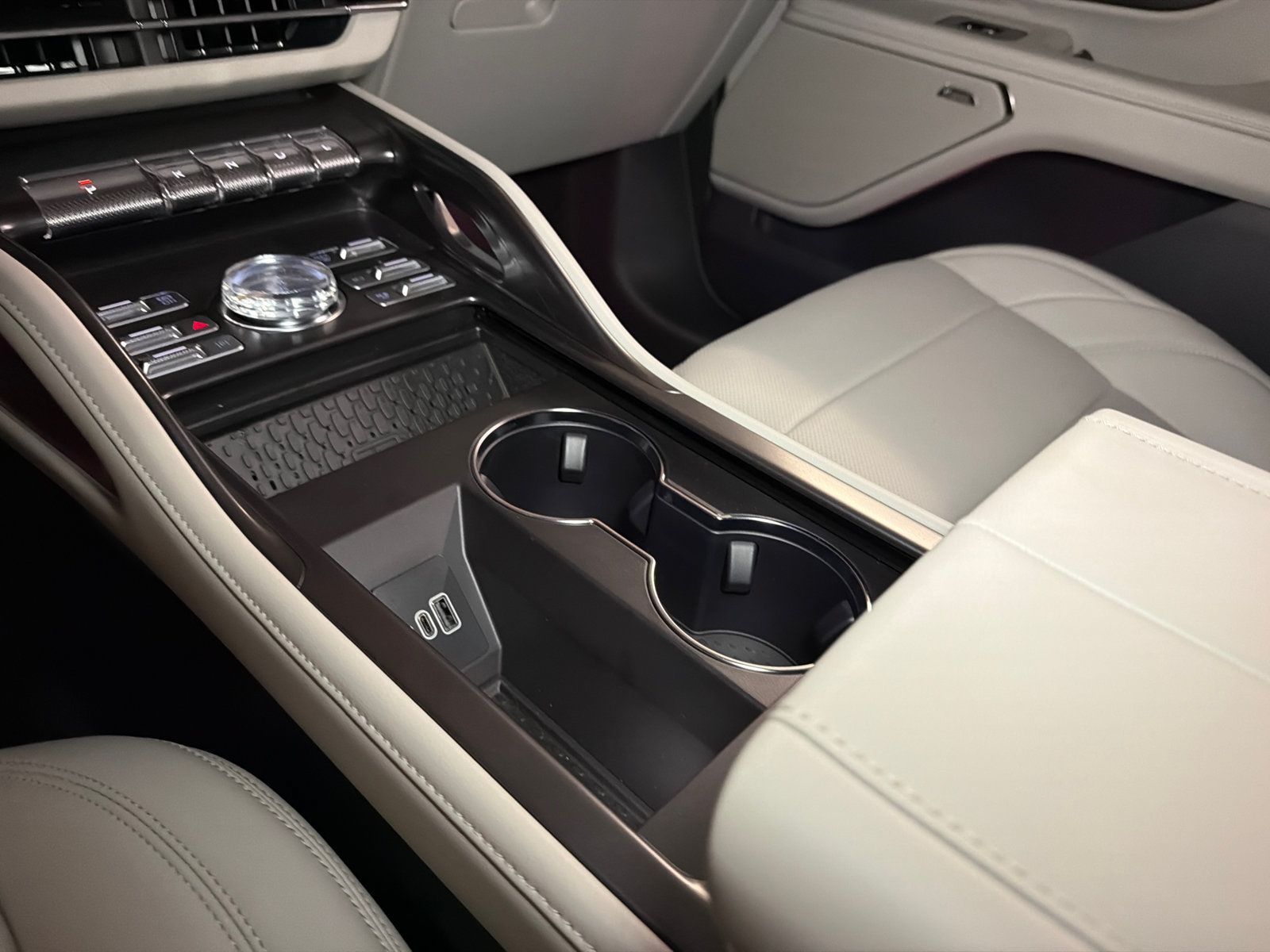 New 2026 Lincoln Nautilus Premier w/ Equipment Group 102A AWD/4WD image 33