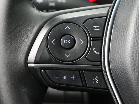 Used 2018 Toyota Camry XSE FWD image 5