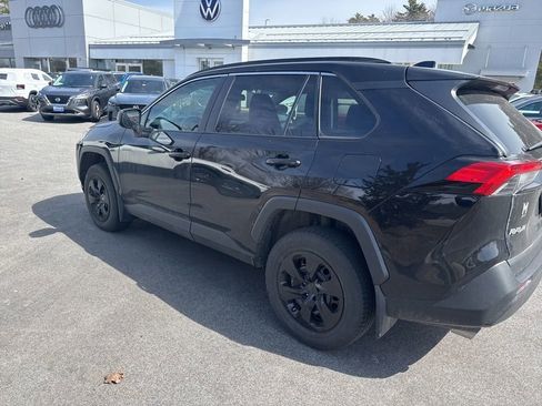 Used 2021 Toyota RAV4 LE AWD/4WD image 13