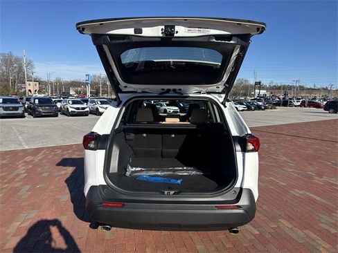 Used 2024 Toyota RAV4 XLE w/ Convenience Package image 29