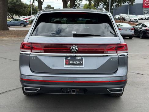 Used 2025 Volkswagen Atlas SE AWD/4WD image 10