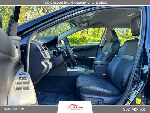 Used 2012 Toyota Camry SE image 12