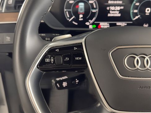 Used 2023 Audi e-tron Premium w/ Convenience Plus Package image 21