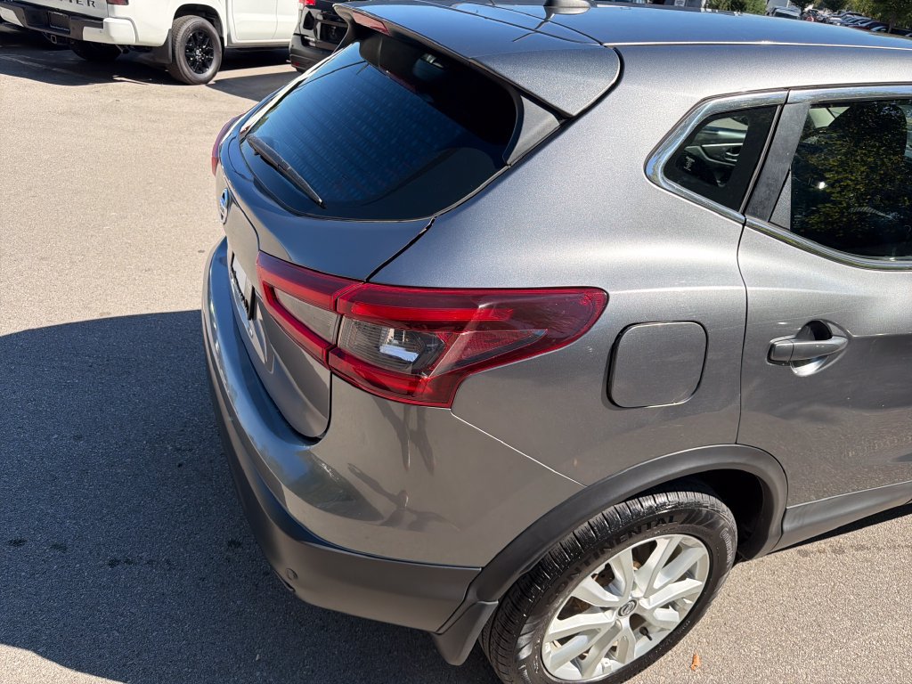 Used 2020 Nissan Rogue Sport S w/ Appearance Package FWD image 39