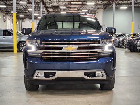 Used 2021 Chevrolet Silverado 1500 High Country w/ Technology Package AWD/4WD image 4