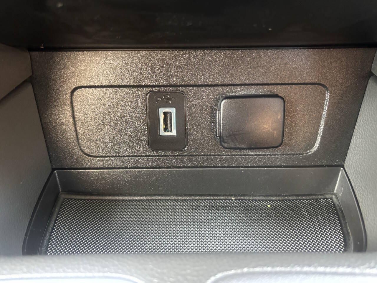 Used 2018 Ford Escape S FWD image 16