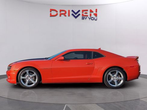Used 2013 Chevrolet Camaro SS w/ RS Package image 2