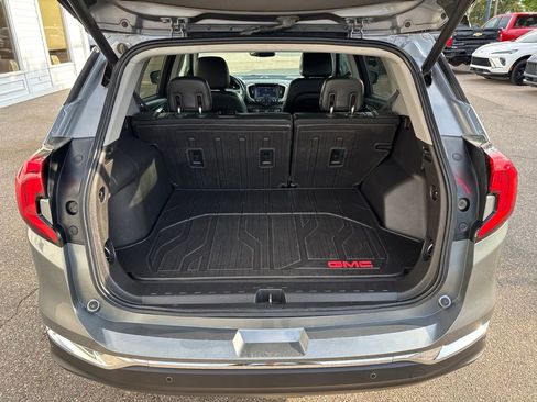 Used 2020 GMC Terrain SLT w/ Preferred Package AWD/4WD image 10