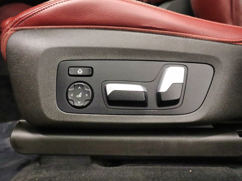 Used 2019 BMW X4 xDrive30i AWD/4WD image 44