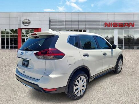 Used 2020 Nissan Rogue S image 4