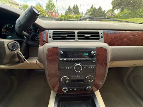 Used 2012 Chevrolet Silverado 2500 LTZ w/ LTZ Plus Package AWD/4WD image 16