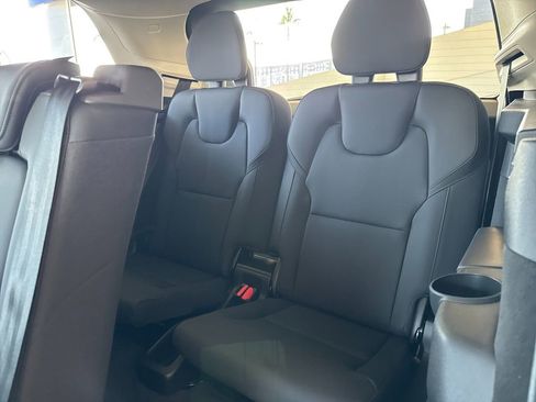 New 2026 Volvo XC90 B5 Core image 14