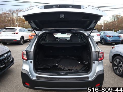 Used 2023 Subaru Outback Premium image 27