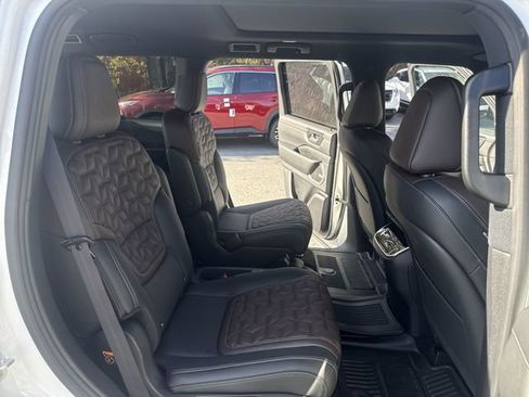 New 2026 Nissan Armada Platinum image 11