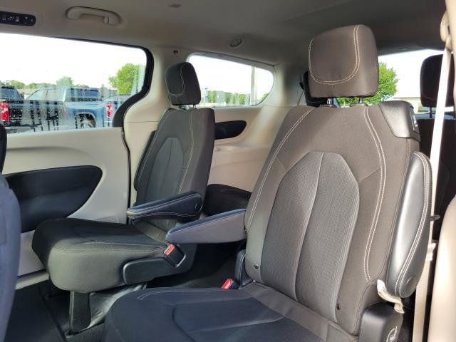 Used 2023 Chrysler Voyager LX FWD image 24
