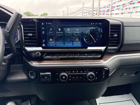 Used 2025 Chevrolet Silverado 1500 LT RWD image 16