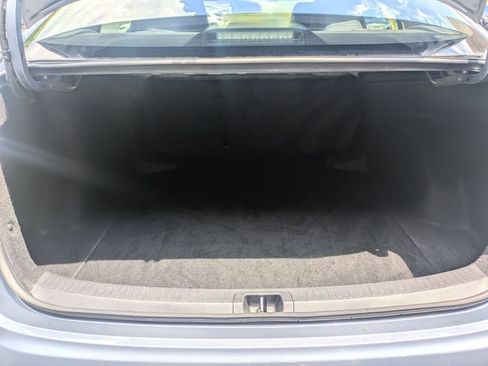 Used 2025 Toyota Corolla LE FWD image 29