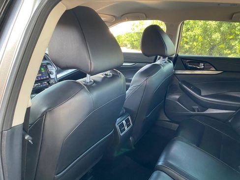 Used 2022 Nissan Maxima SV w/ Floor Mat Group FWD image 36