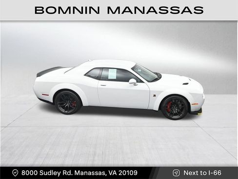 Used 2022 Dodge Challenger R/T Scat Pack RWD image 30