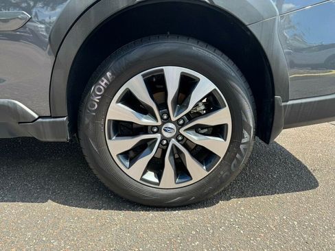 Used 2024 Subaru Outback Touring AWD/4WD image 11