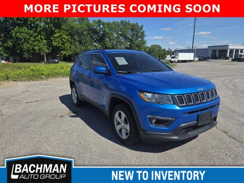Used 2021 Jeep Compass Latitude AWD/4WD image 2