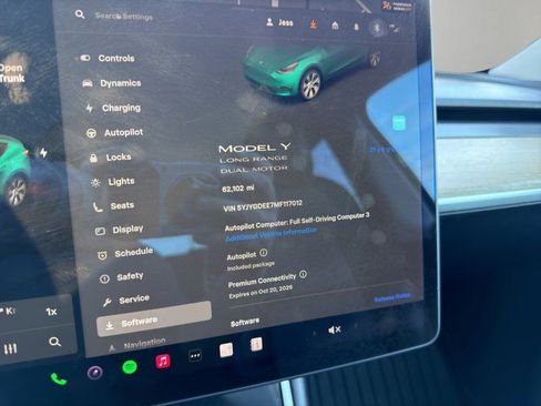 Used 2021 Tesla Model Y Long Range image 15