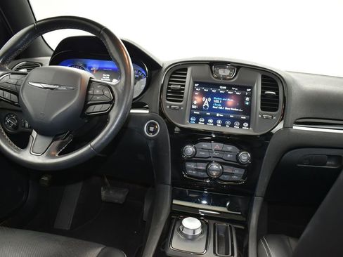 Used 2020 Chrysler 300 S w/ 300S Premium Group image 29