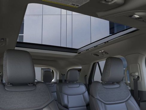 New 2026 Ford Explorer Active w/ Active Comfort Package AWD/4WD image 23